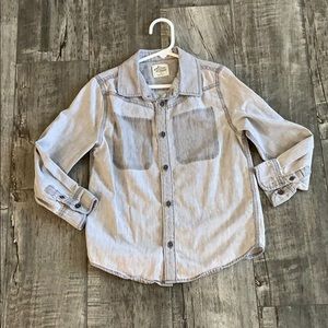 Kids Afton Street size 5 kids shirts